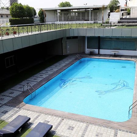 Dee Marks Airport Hotel & Resorts New Delhi Exterior photo