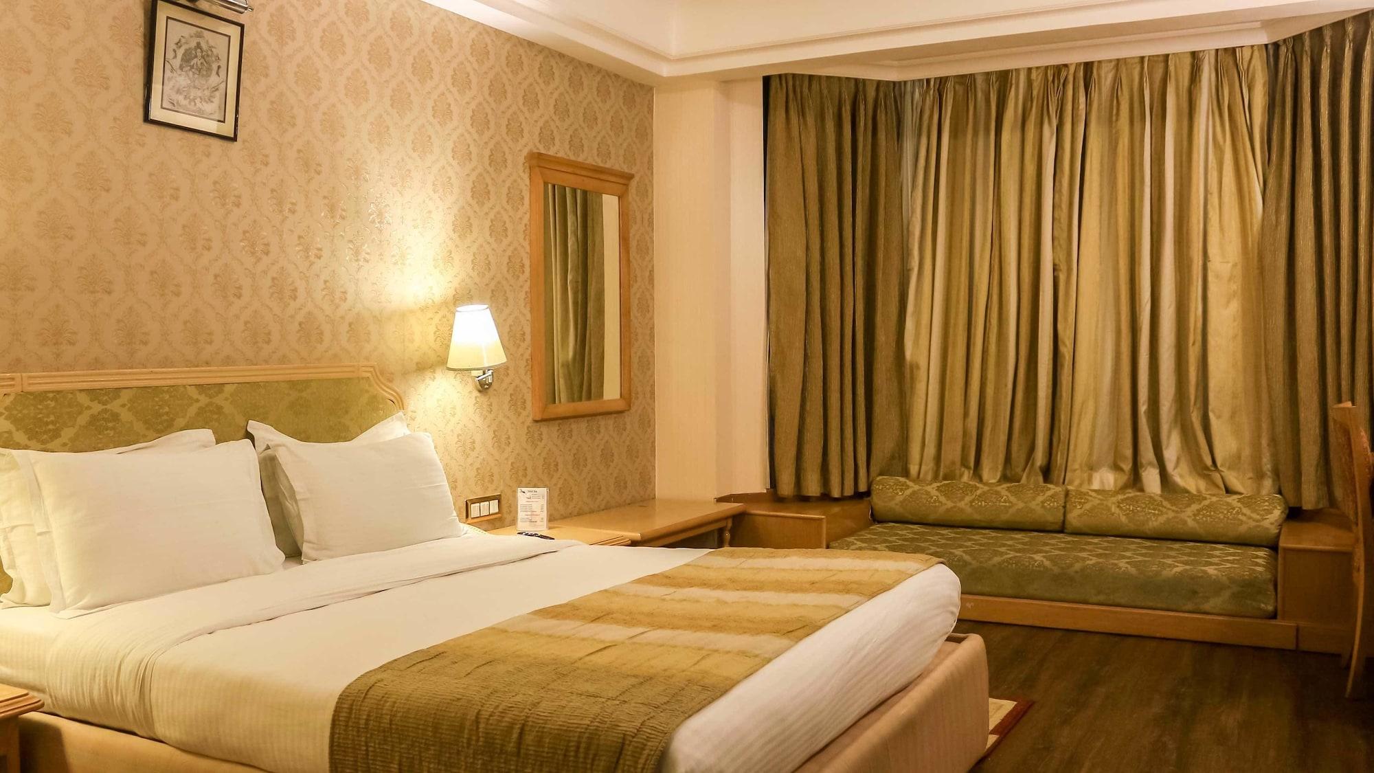 Dee Marks Airport Hotel & Resorts New Delhi Exterior photo