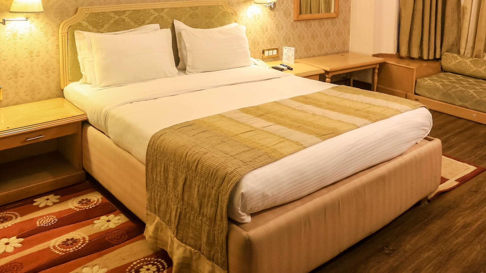Dee Marks Airport Hotel & Resorts New Delhi Exterior photo