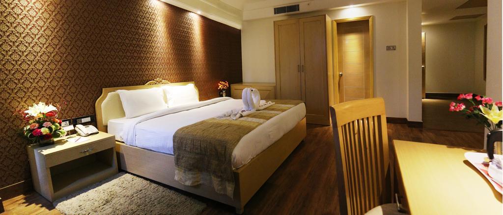 Dee Marks Airport Hotel & Resorts New Delhi Exterior photo