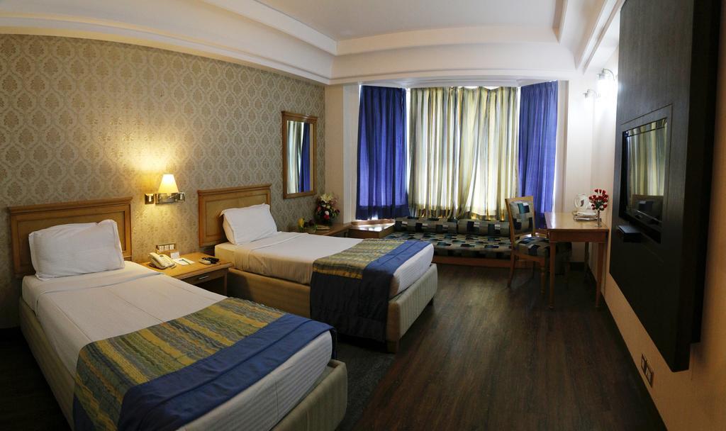 Dee Marks Airport Hotel & Resorts New Delhi Exterior photo