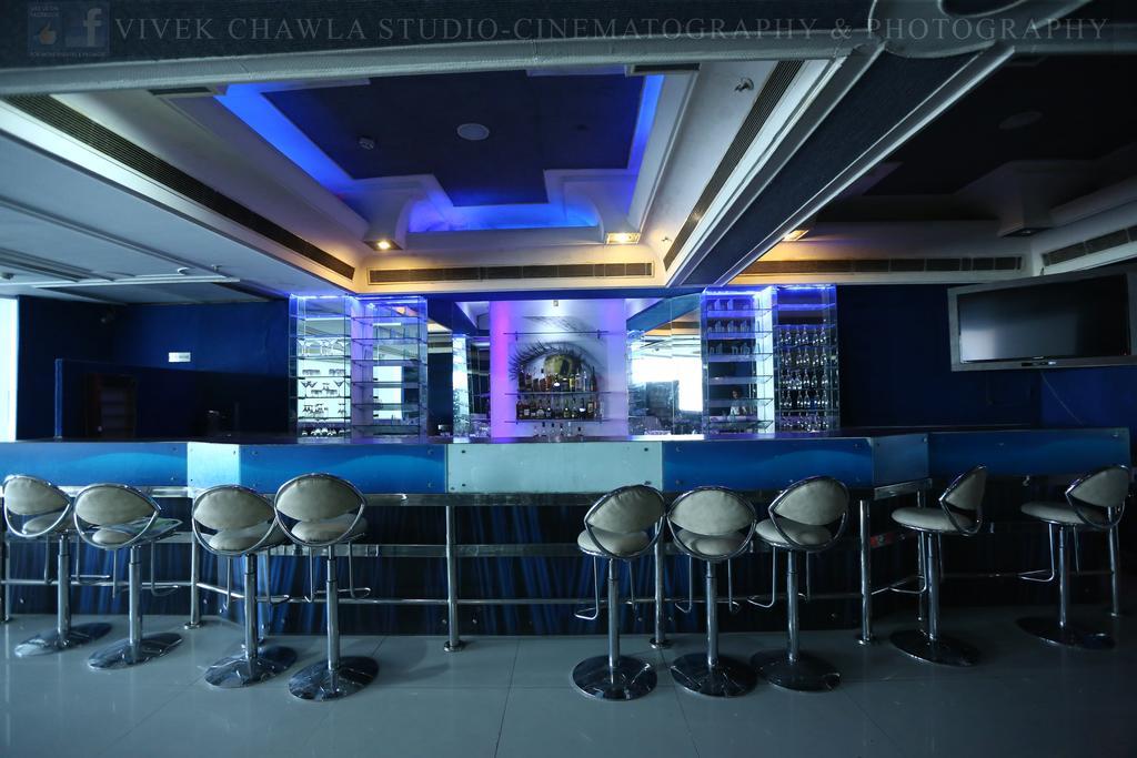 Dee Marks Airport Hotel & Resorts New Delhi Exterior photo