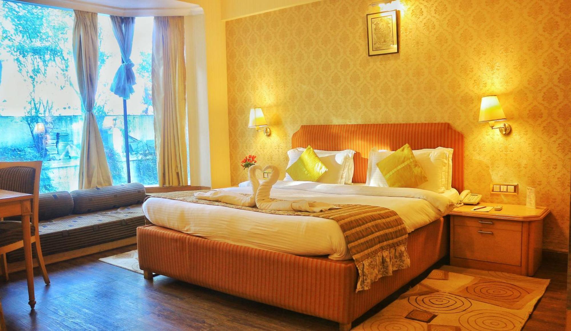 Dee Marks Airport Hotel & Resorts New Delhi Exterior photo