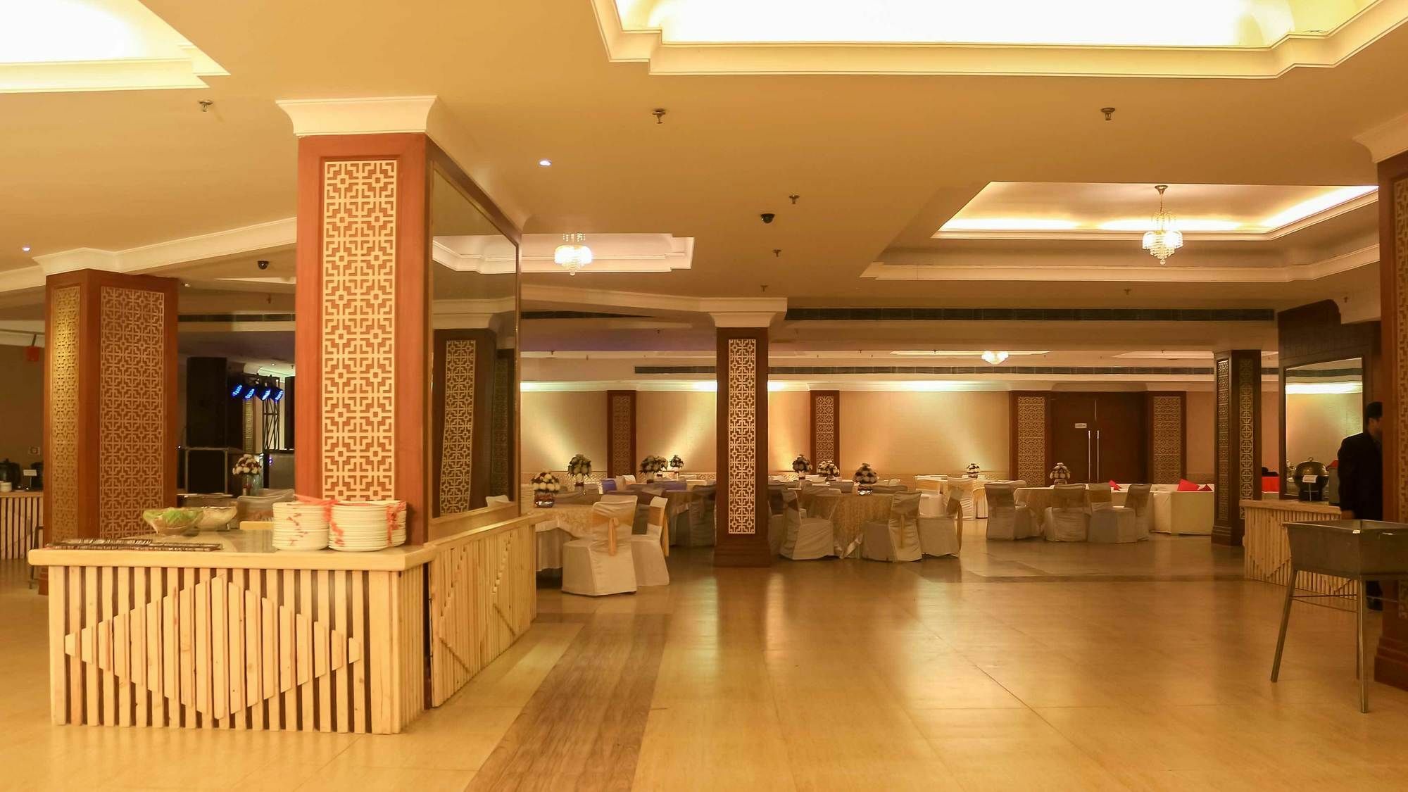 Dee Marks Airport Hotel & Resorts New Delhi Exterior photo